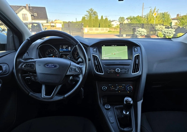 Ford Focus cena 42940 przebieg: 160113, rok produkcji 2018 z Orneta małe 352